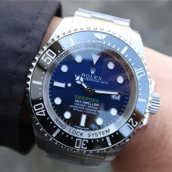 Rolex Deepsea Sea-Dweller ساعة رولكس ديب سي