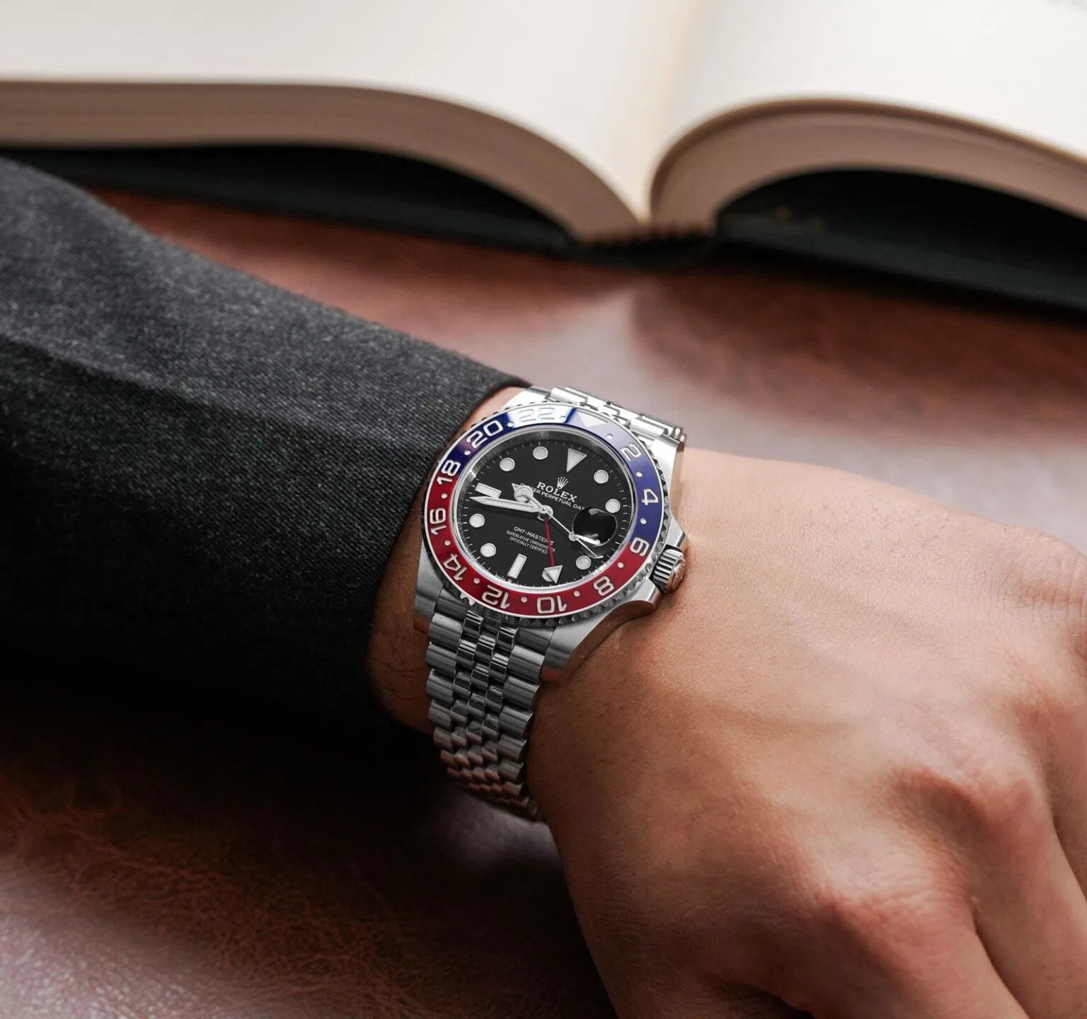 Rolex GMT-Master II Pepsi ساعة رولكس البيبسي : جى ام تى ماستر